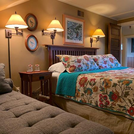 Kangaroo House Bed & Breakfast Eastsound Exteriör bild