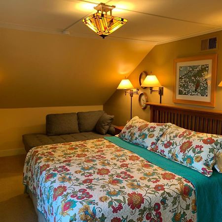 Kangaroo House Bed & Breakfast Eastsound Exteriör bild