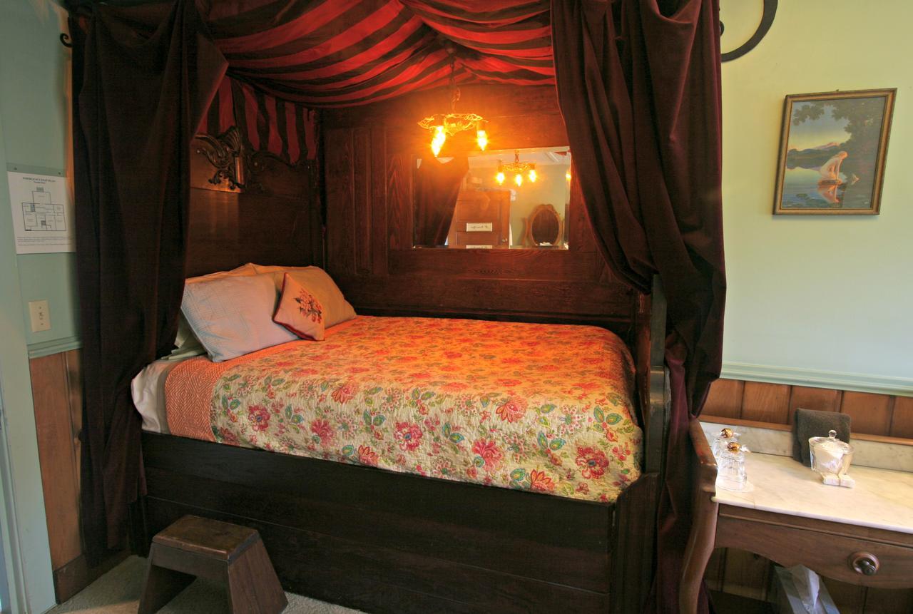 Kangaroo House Bed & Breakfast Eastsound Exteriör bild