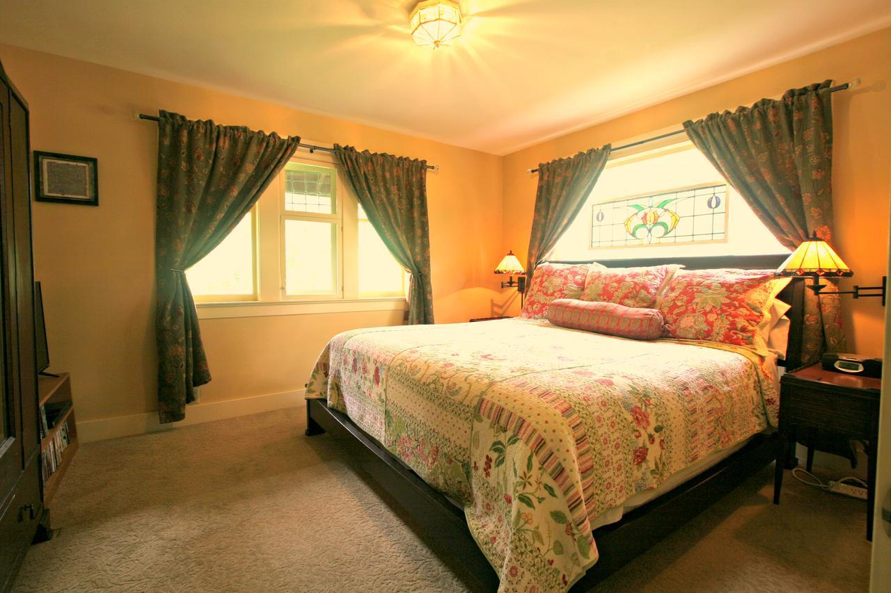 Kangaroo House Bed & Breakfast Eastsound Exteriör bild