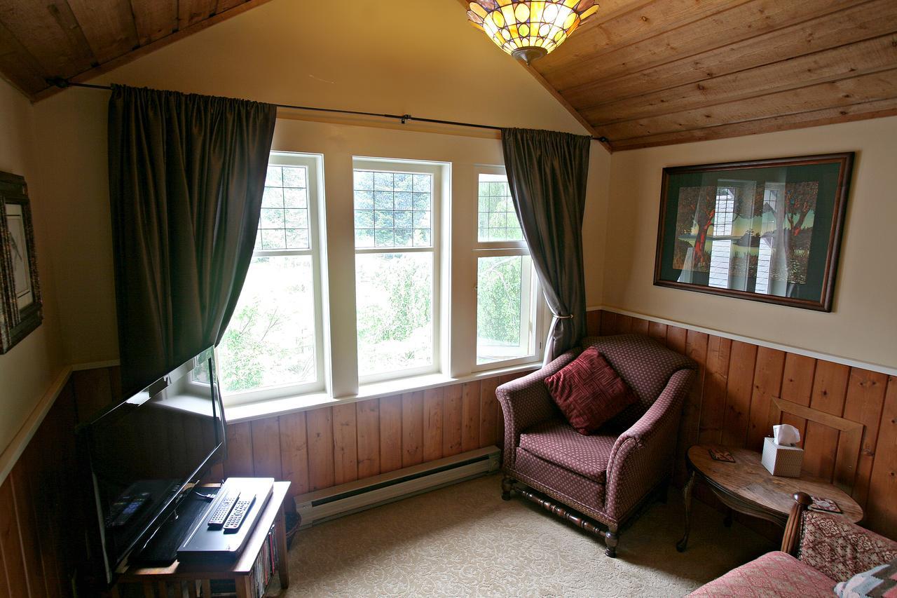 Kangaroo House Bed & Breakfast Eastsound Exteriör bild