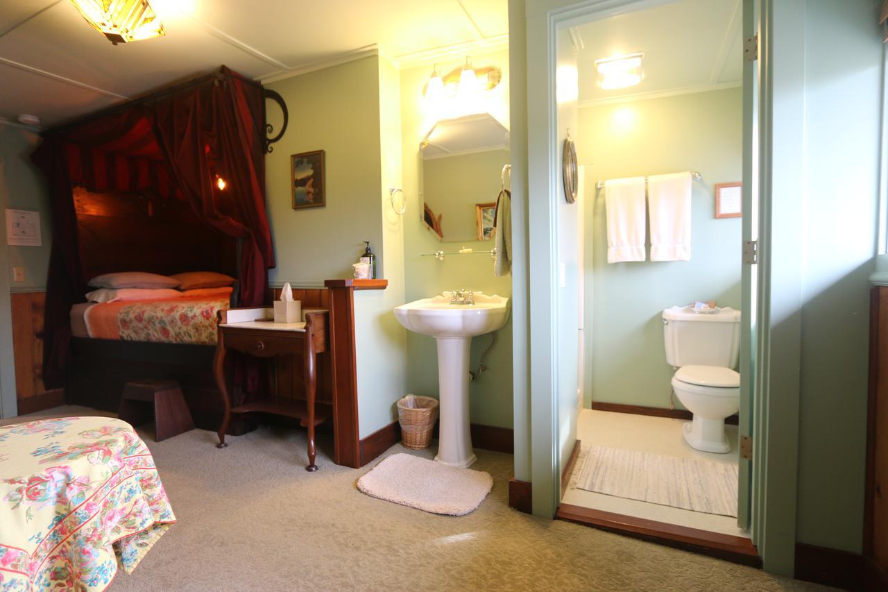 Kangaroo House Bed & Breakfast Eastsound Exteriör bild