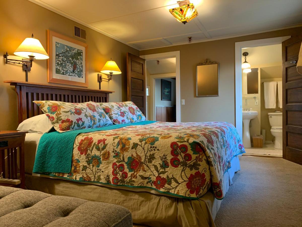 Kangaroo House Bed & Breakfast Eastsound Exteriör bild